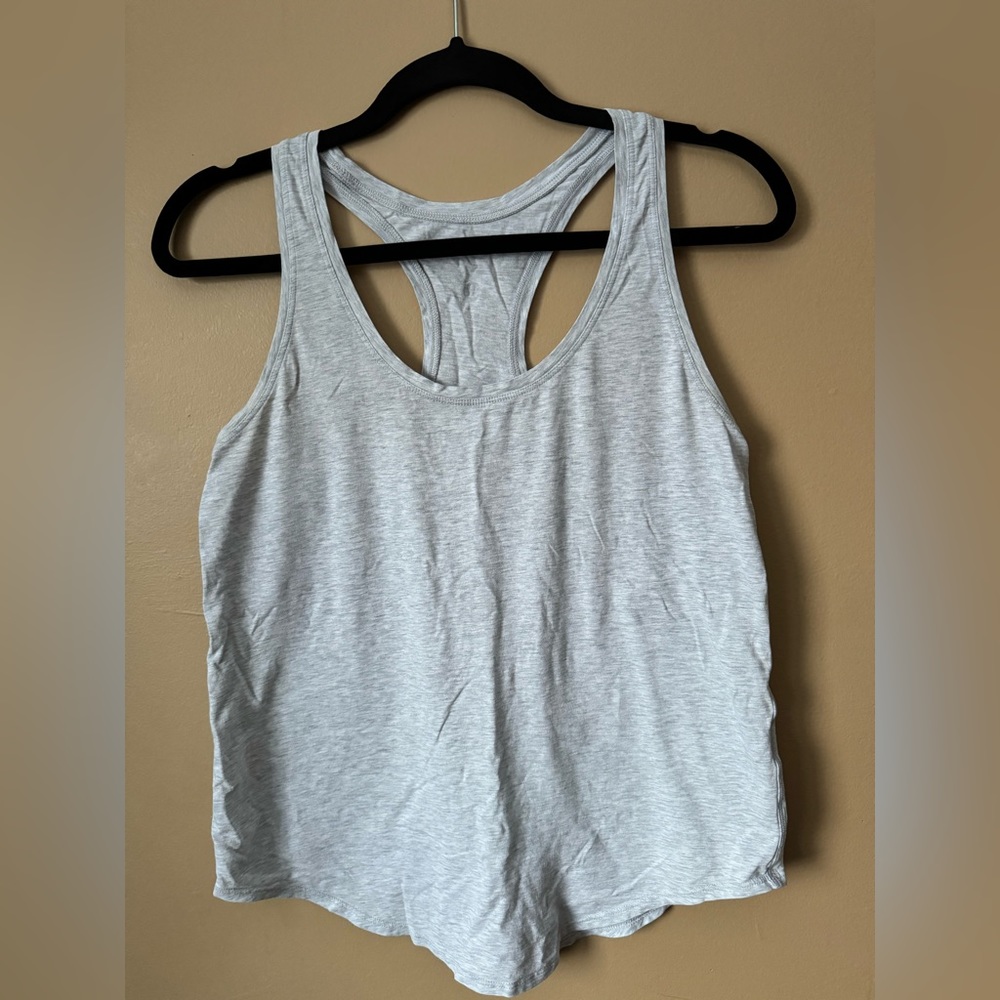 Heathered core light grey tank